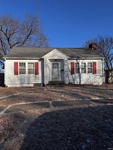 437 Charles St, Plymouth, IN, 46563