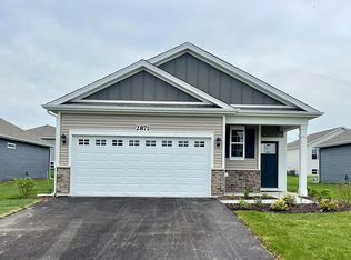 2871 Harnish Dr, Algonquin, IL 60102