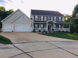 163 Cross Timbers Ct, Saint Charles, MO