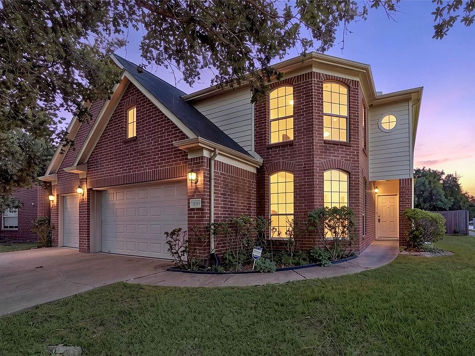 1st image of 2111 Umber Elm Ct