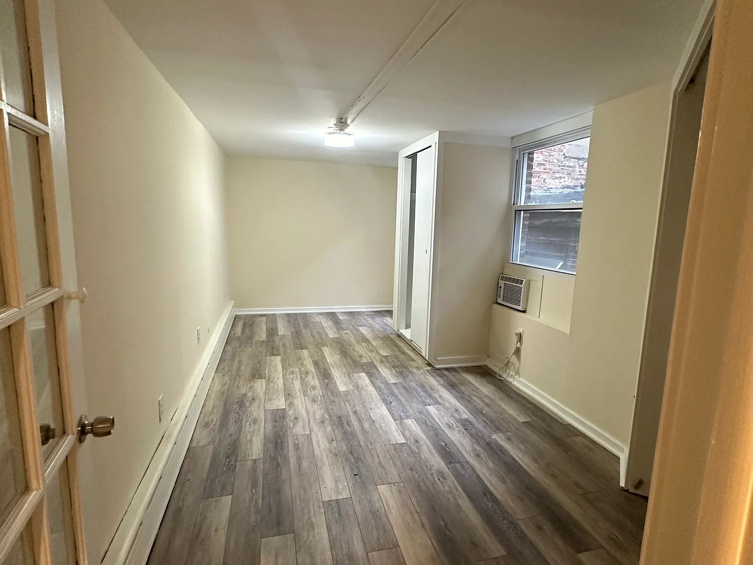 3 bed, 1900 sqft, $2,700 — Photo 4