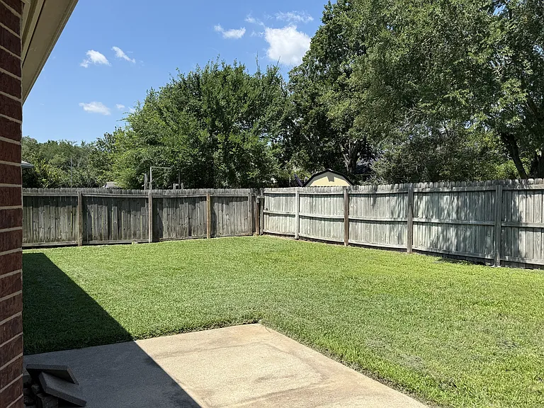 1505 Richland Ct N — Photo 24