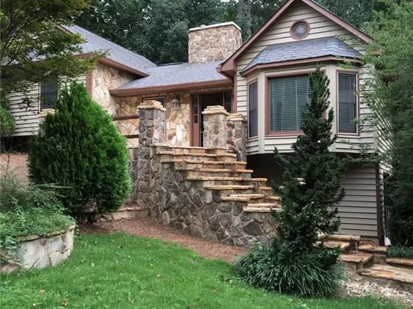 2189 Chartwell Dr, Marietta, GA 30066