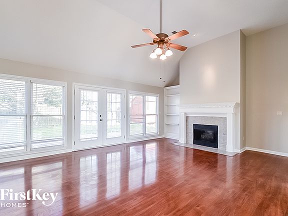 3rd image of 9326 Sarsen Dr