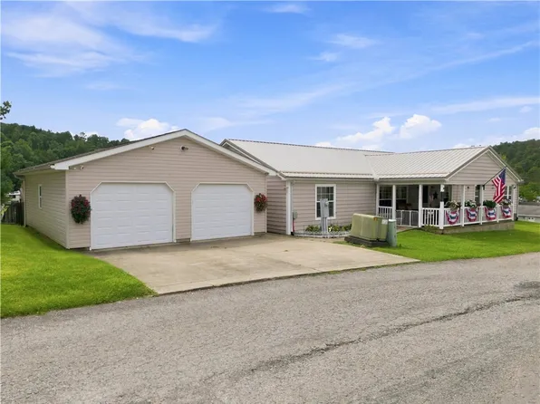 429 Evans Ln, Donegal, PA 15628