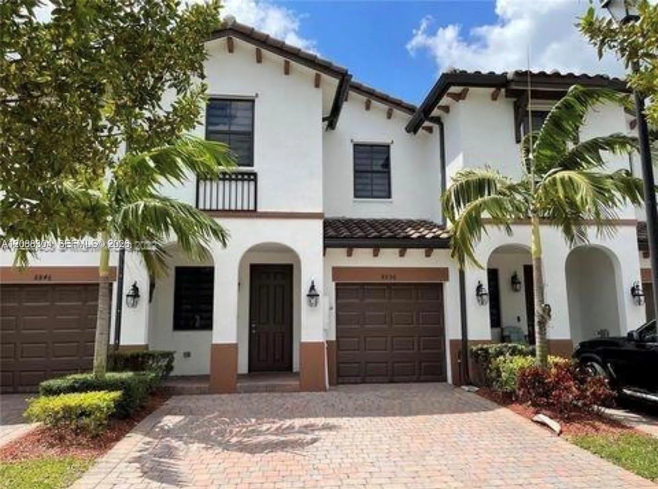 Astoria At Doral — Photo 1