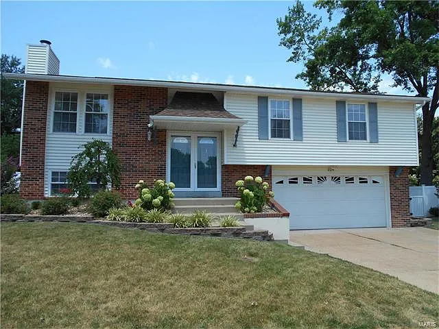 229 Golden Valley Dr photo 1