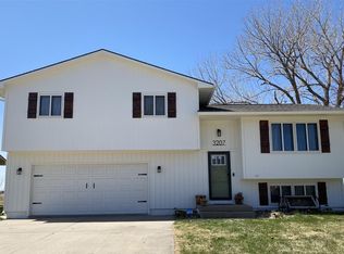 3207 Wendell Dr, Hastings, NE 68901