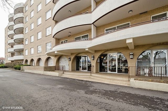 1st image of 6400 N Cicero Ave APT 502