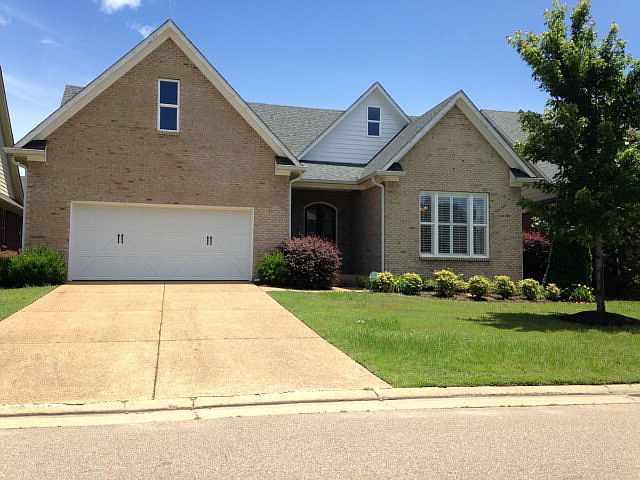 1st image of 6207 Charleston Ct