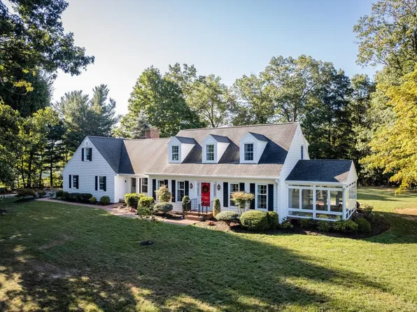 2992 Lawyer Rd, McGaheysville, VA 22840