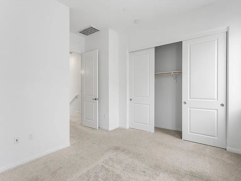 2835 Cathwood Ln — Photo 12