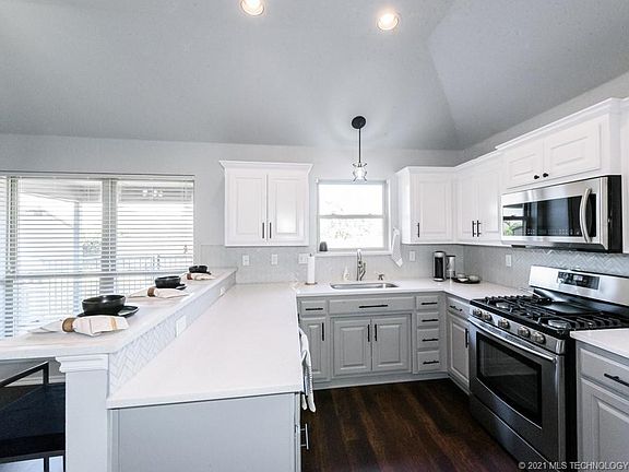 5th image of 14514 Kendalwood Blvd