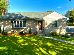 43 Lawrence St, Wakefield, MA 01880