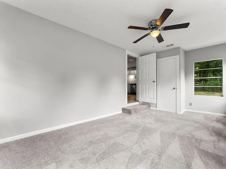 601 Dogwood Trl — Photo 8