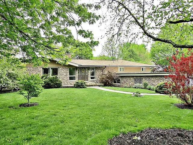1218 Trillium Ct photo 1