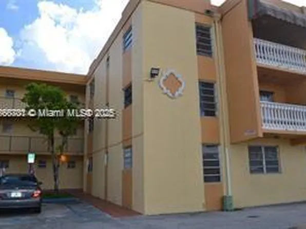 525 W 69th St APT 211, Hialeah, FL 33014