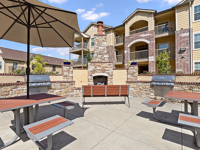 Tuscany Ranch Apartments — Photo 23