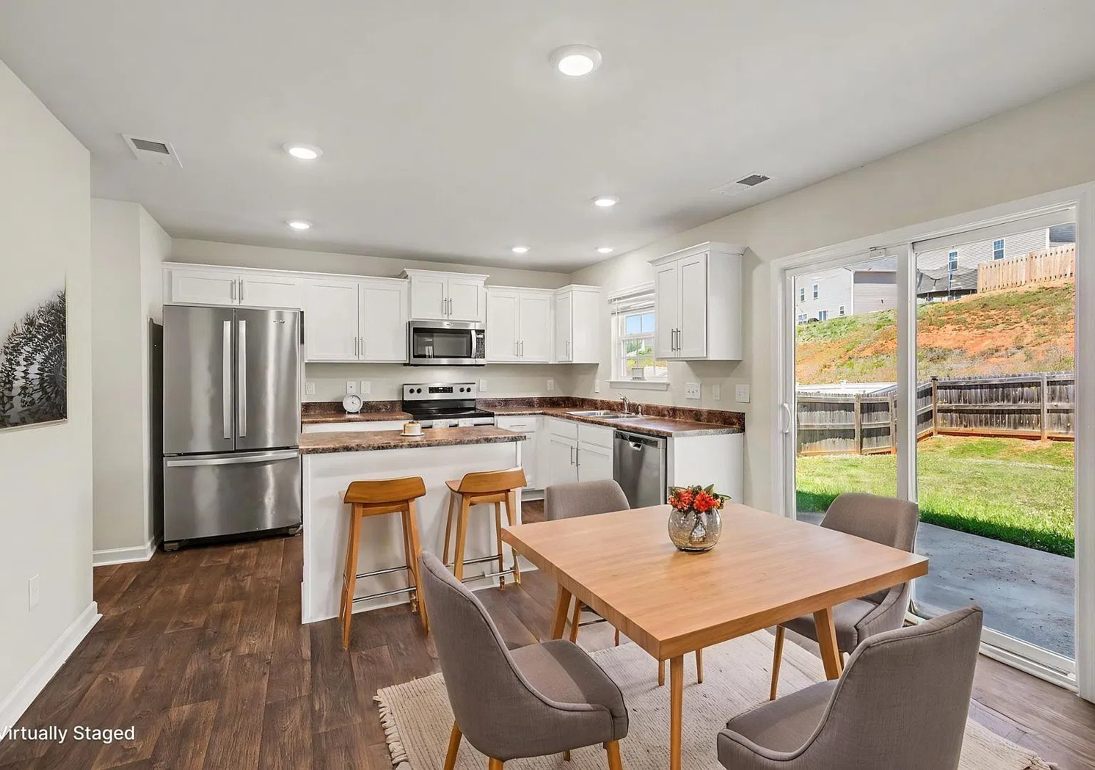 5105 Black Forest Dr — Photo 4