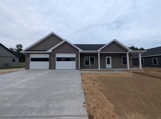 217 Poplar St, Loogootee, IN 47553
