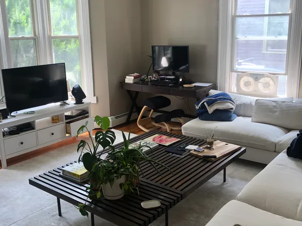 41 Oak St Floor 2, Providence, RI 02909