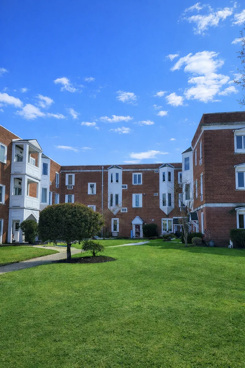 Building Photo - 520 Newark Pompton Tpke #107