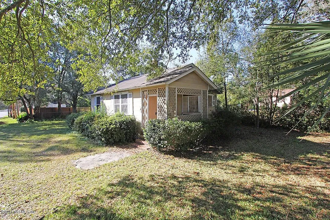 660 Willow Branch Ave — Photo 1