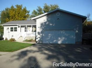 2326 15th Ave, Monroe, WI 53566