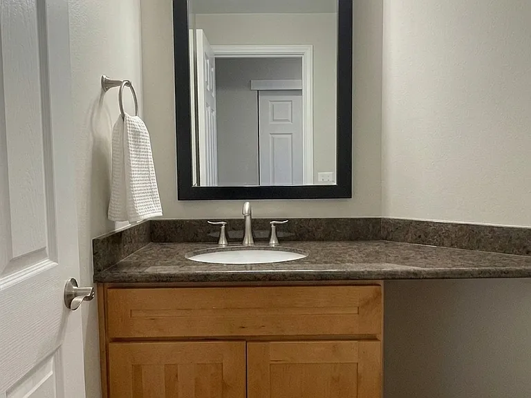 11613 SE 77th Pl — Photo 5