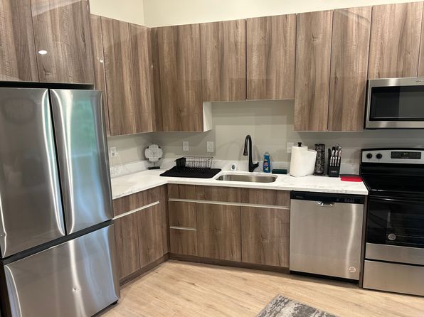 207 S Fremont Ave #C