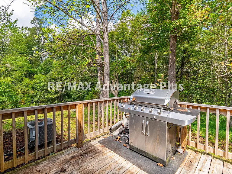 1407 Paradise Rd — Photo 31