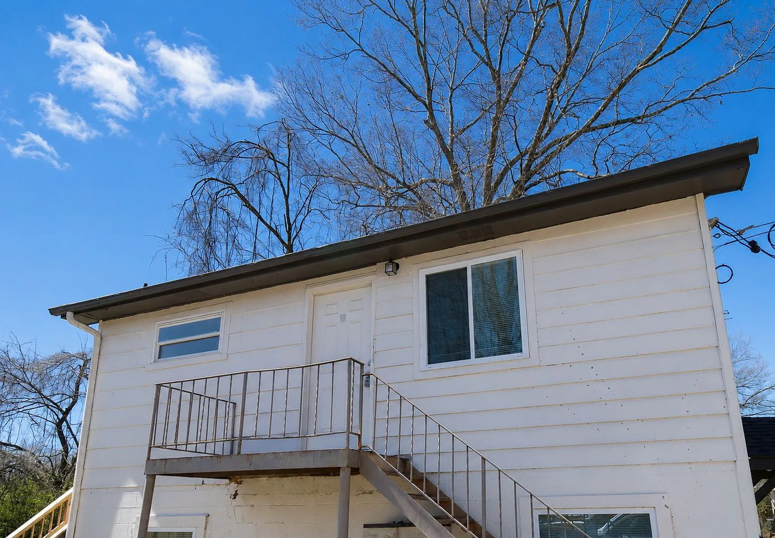 2 bed, 1.0 bath, $875 — Photo 4