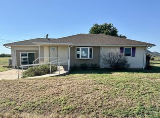 21102 E 1460th Rd, Lone Wolf, OK 73655