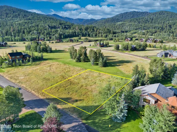 53 Winger Cir, Victor, ID 83455