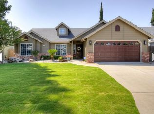 1737 E Revere Rd, Fresno, CA 93720