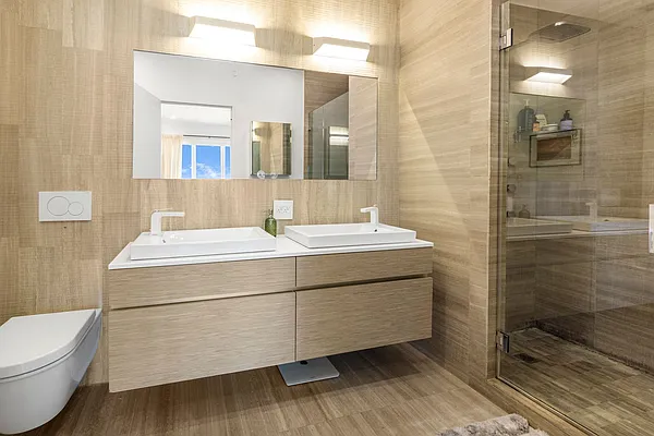 Rented by Compass | media 21