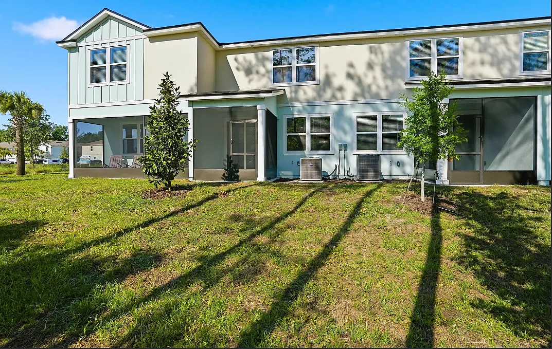 3 bed, 1722 sqft, $2,300 — Photo 4