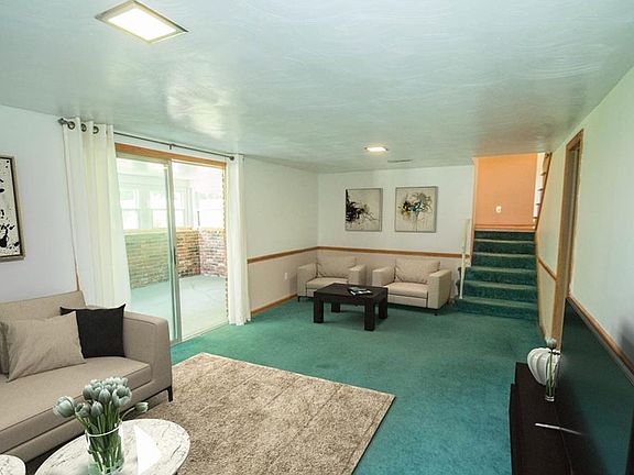 5th image of 12588 Harold Dr