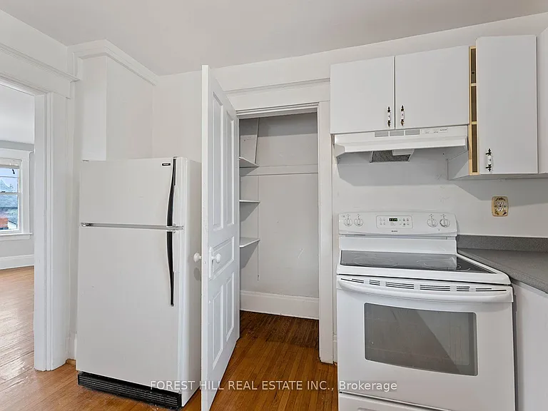 36 Arnold Cres #UPPER — Photo 17