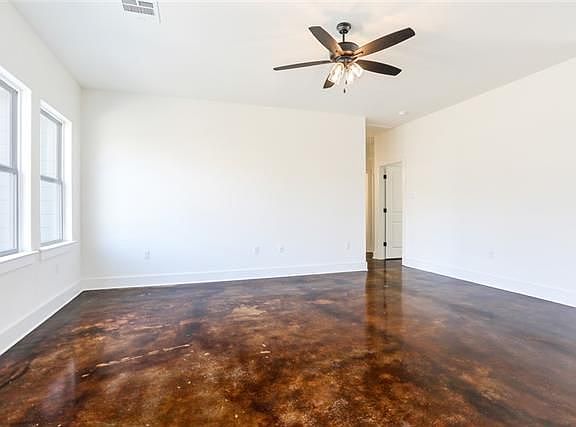 3rd image of 75510 Joyce Dr