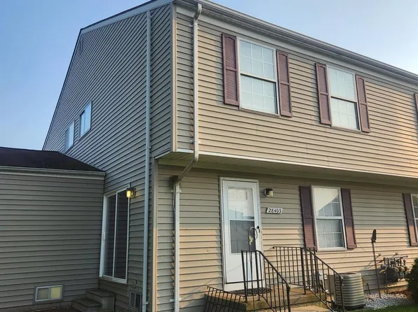 28403 Raleigh Crescent Dr, Chesterfield, MI 48051
