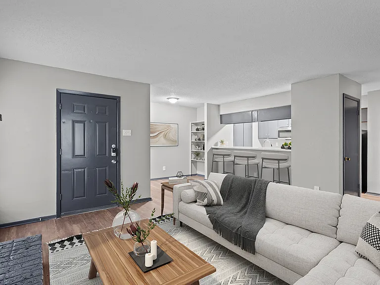 Harwell Apartments — Photo 1