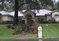 1st image of 401 Sassafras Ln