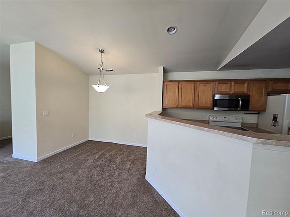 5th image of 20005 Hidden Oaks Dr