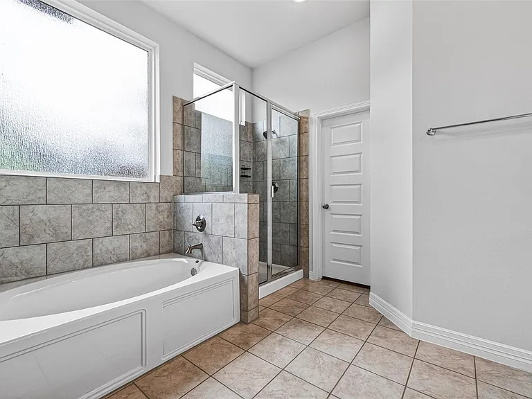 6602 Albany Forest Ct — Photo 29