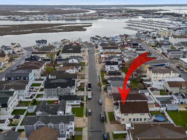203 W Morning Glory Rd, Wildwood Crest, NJ 08260