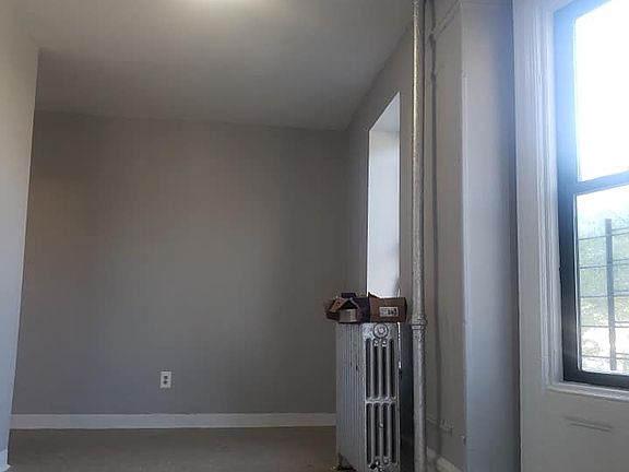 2nd image of 1090 Franklin Ave APT 2E
