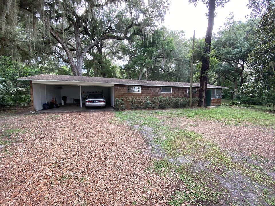 1816 CR 432 Lake Panasoffkee, FL, "The Gatehouse", exterior