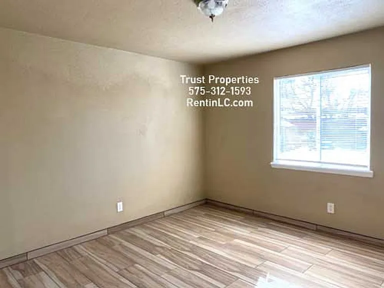 217 N San Pedro St — Photo 5