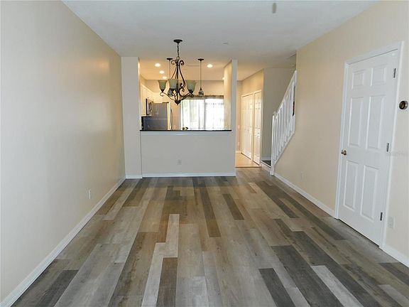 5th image of 262 Countryside Key Blvd